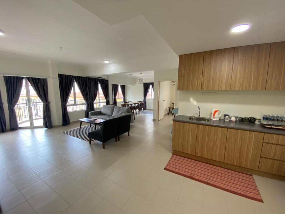 Tiara Desaru Resort Экстерьер фото