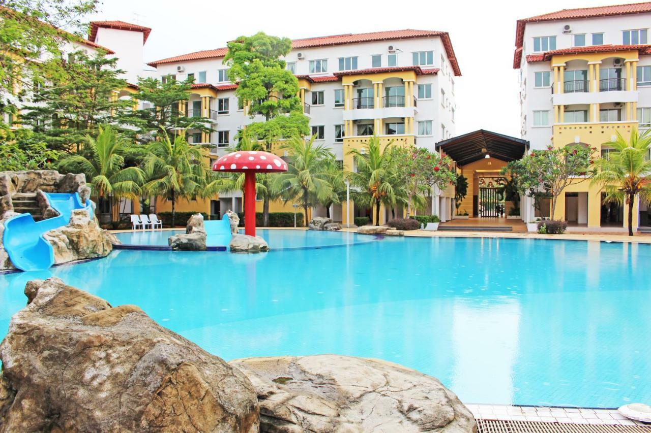 Tiara Desaru Resort Экстерьер фото