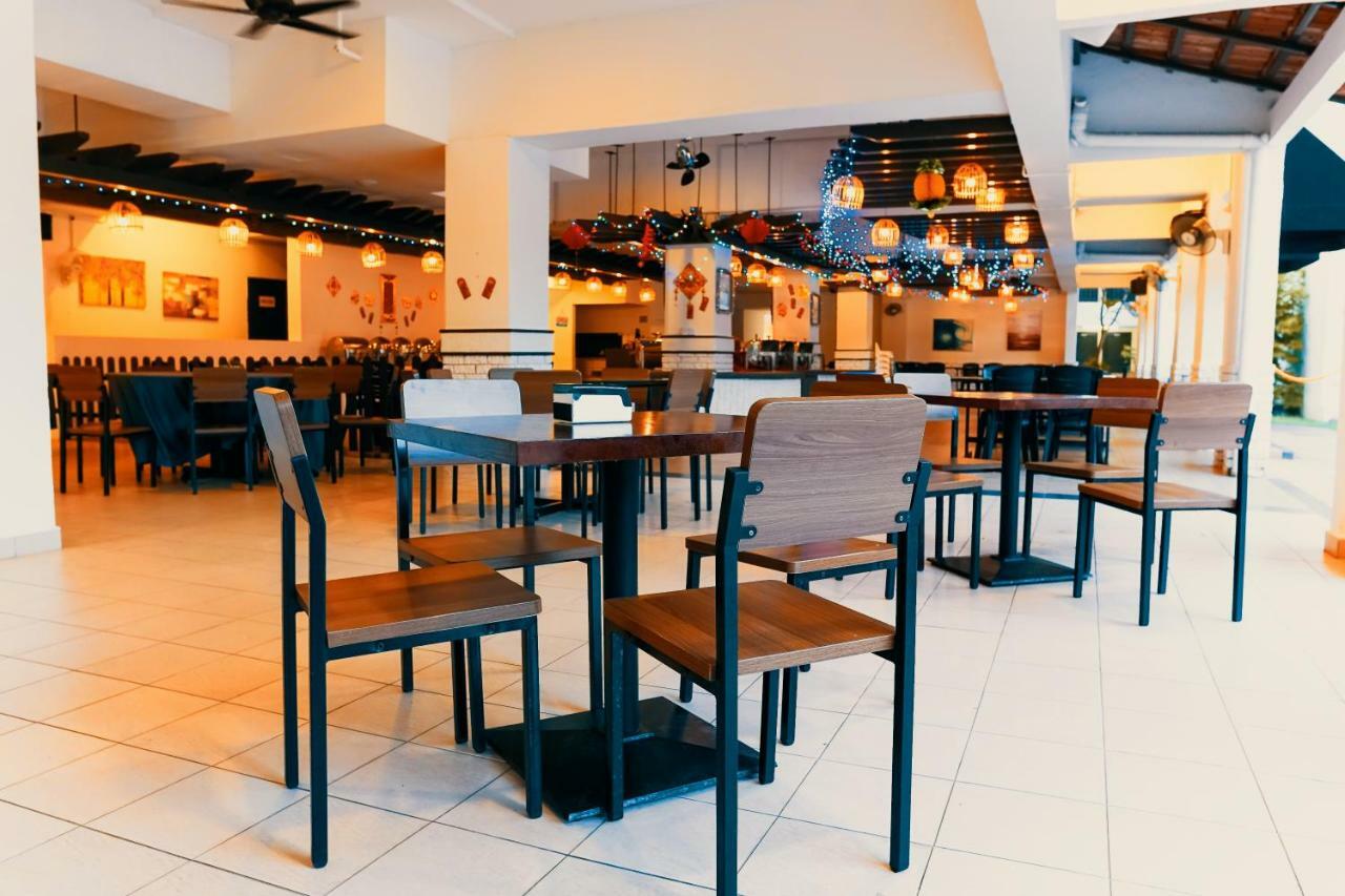 Tiara Desaru Resort Экстерьер фото