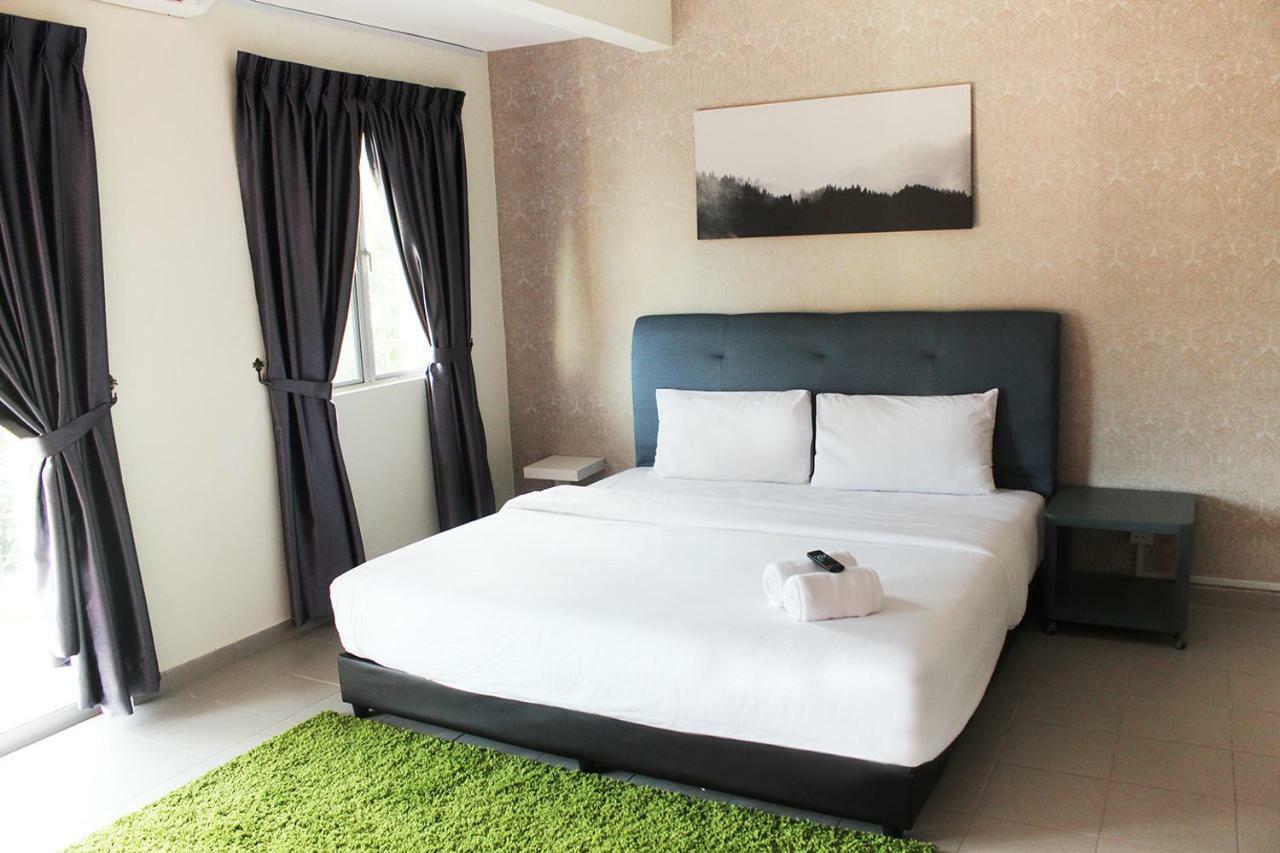 Tiara Desaru Resort Экстерьер фото