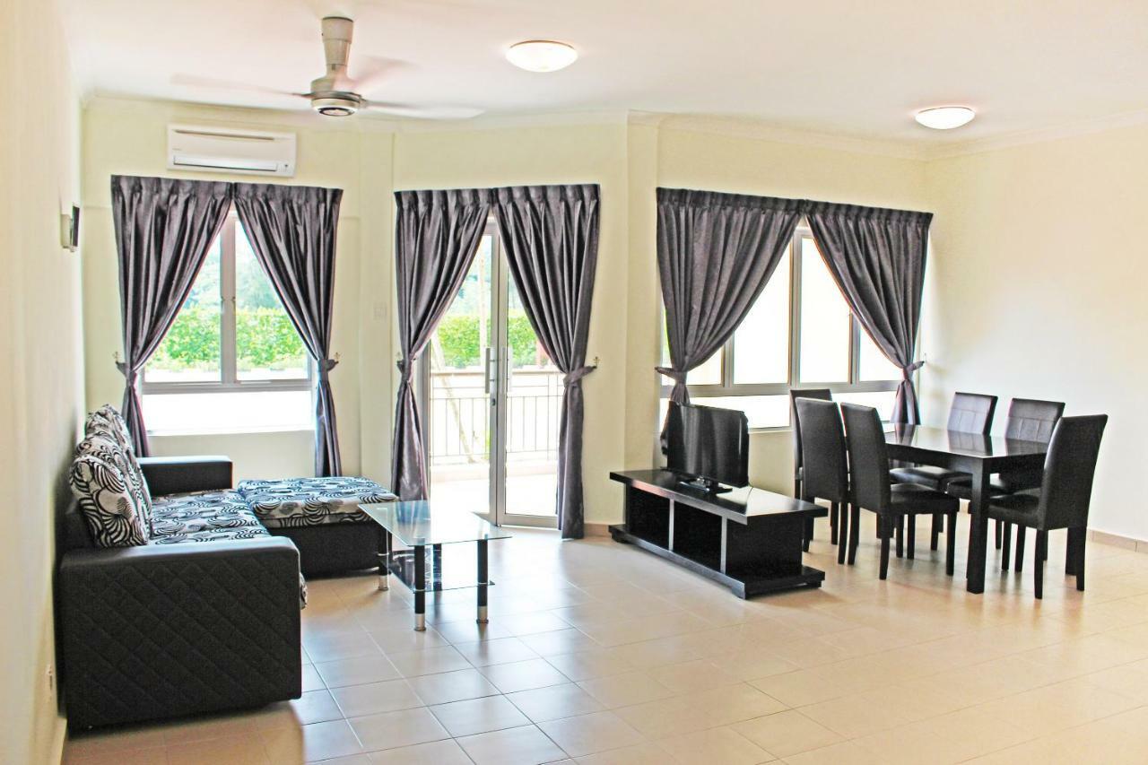 Tiara Desaru Resort Экстерьер фото