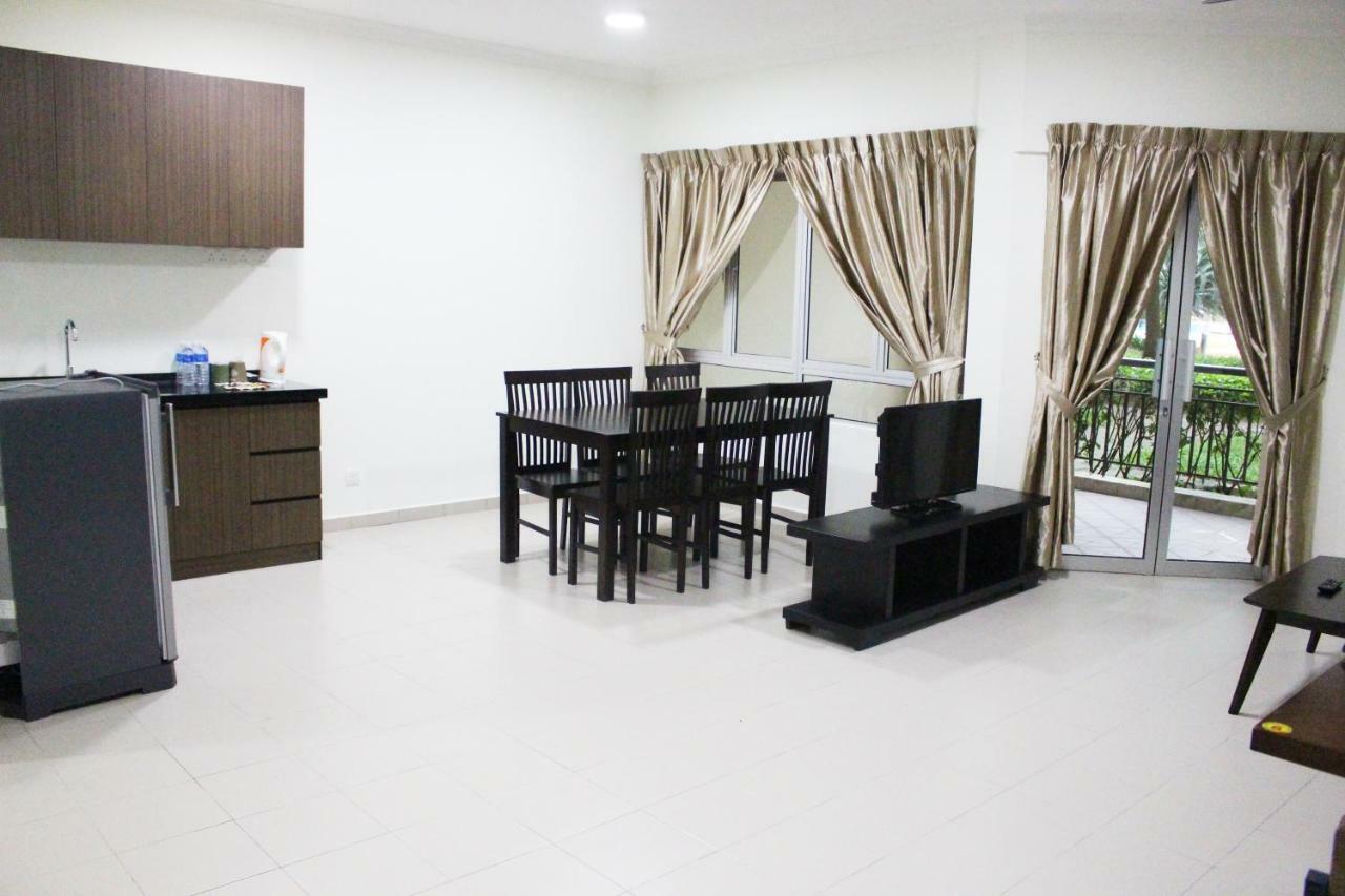 Tiara Desaru Resort Экстерьер фото