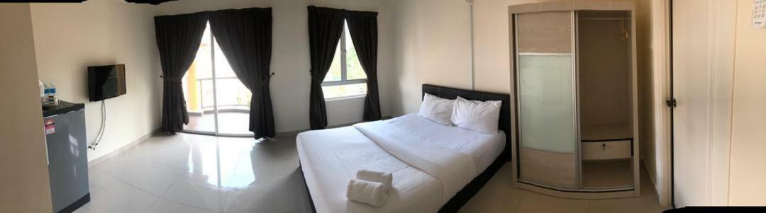 Tiara Desaru Resort Экстерьер фото