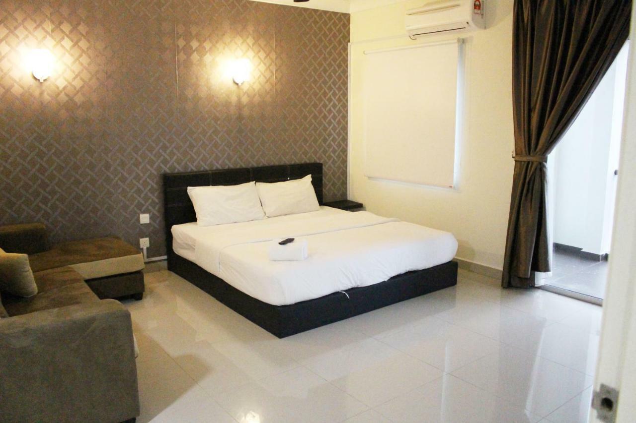 Tiara Desaru Resort Экстерьер фото